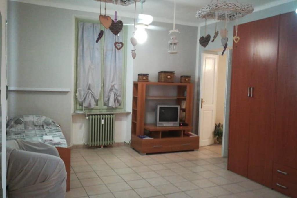 T Rooms - Appartamento Dafne กาซาเล มอนแฟร์ราโต ภายนอก รูปภาพ